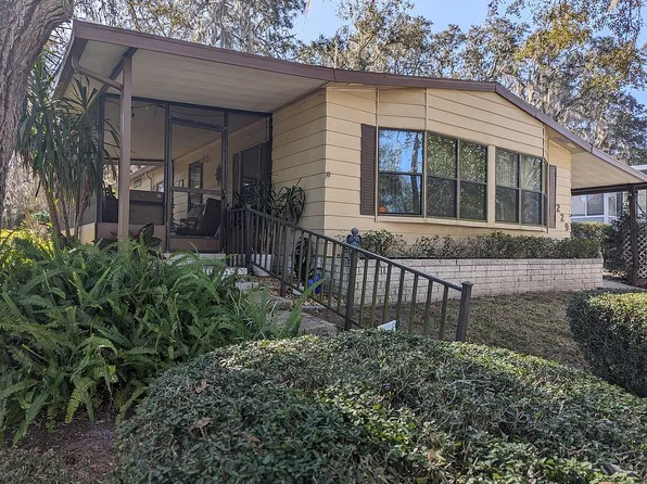 229 Oakleaf Cir, Deland, FL 32724