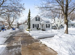 16 Briarwood Dr, Buffalo, NY 14224