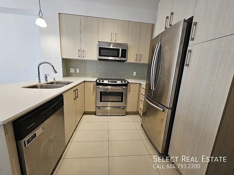 32059 Hillcrest Ave #AVENUE204-204 — Photo 5
