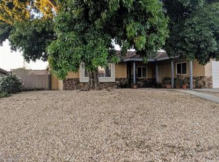 2330 E Devonshire Ave, Hemet, CA 92544