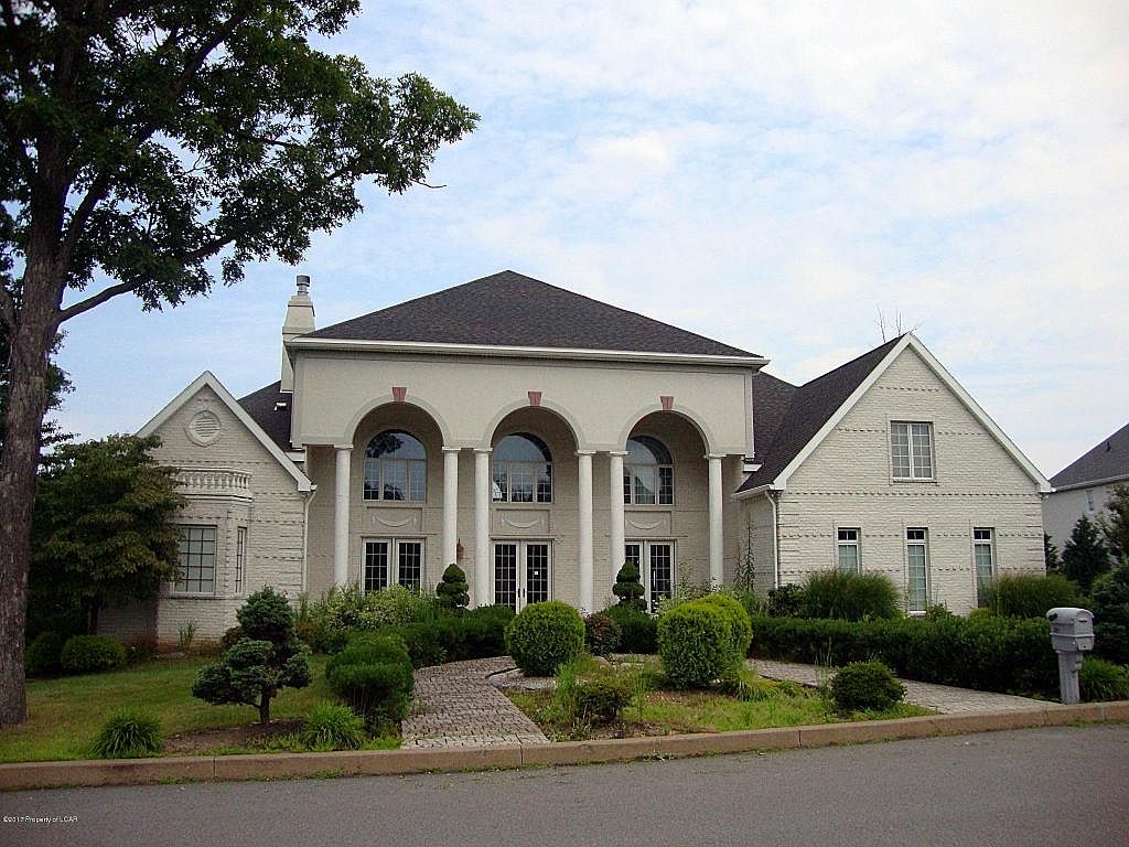 321 Glenmaura Dr, Moosic, PA 18507 Zillow