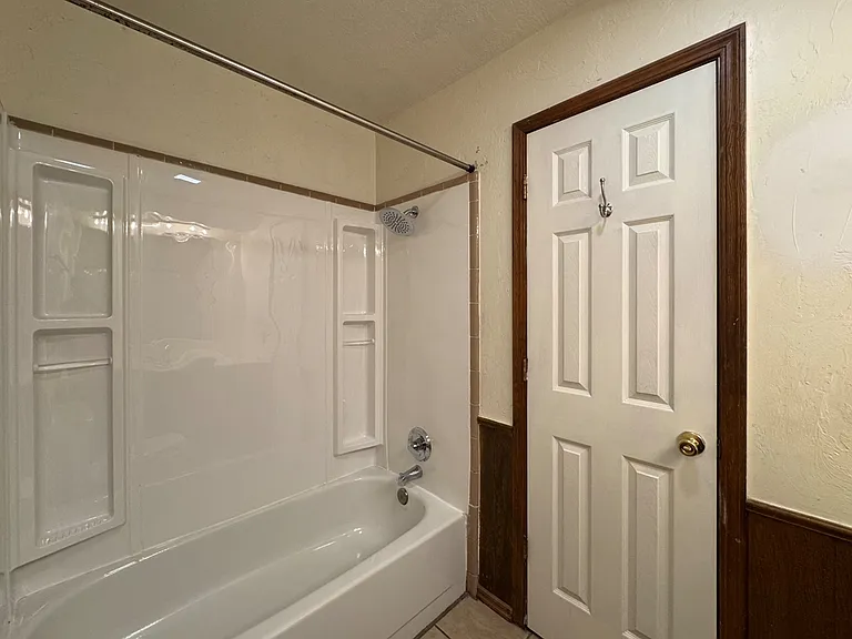 428 Sundance Ln — Photo 26