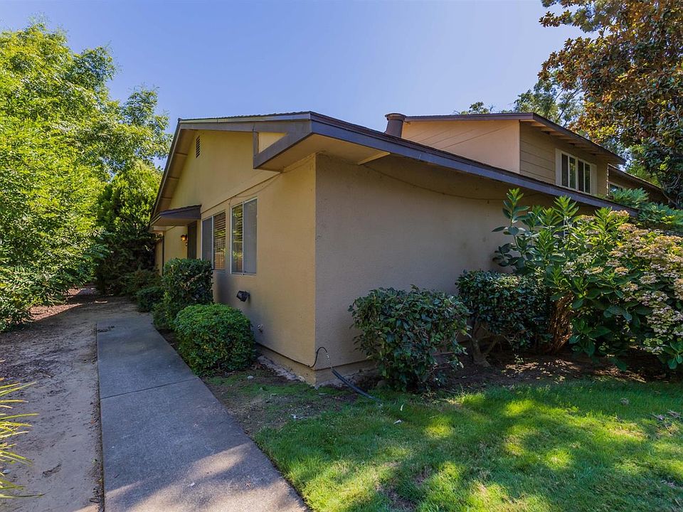 1st image of 8845 La Riviera Dr Unit D