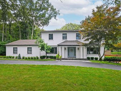 4 Debbie Court, Dix Hills, NY, 11746