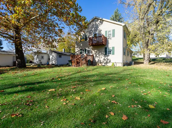 301 Bluff St, Lockport, IL 60441