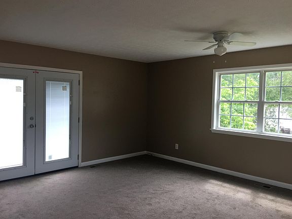 5th image of 241 Bagwell Cir