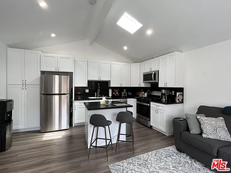 12512 Rubens Ave — Photo 3