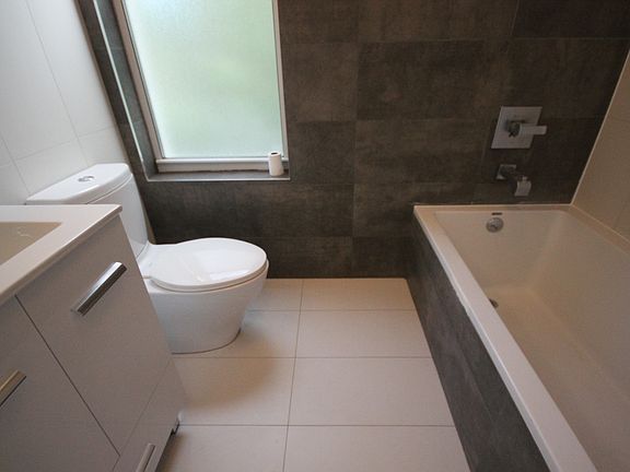 5th image of 215 Knickerbocker Ave #23F