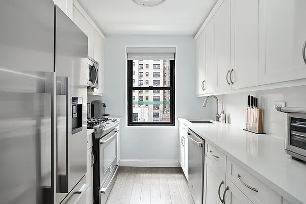 Sold by Compass | media 2