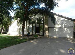 3516 SW Macvicar Ave, Topeka, KS 66611