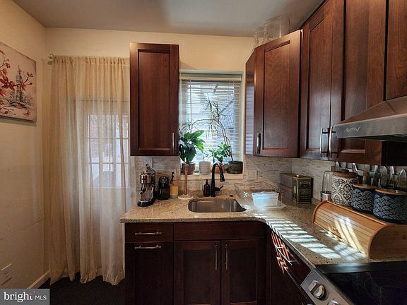 5th image of 2026 S Philip St