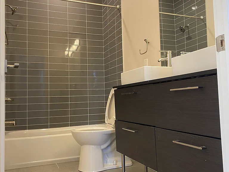 1309 S 20th St #3 — Photo 9
