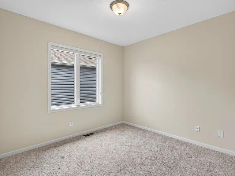 1939 Mulberry Ln — Photo 18