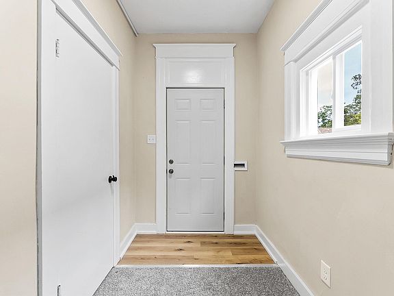 3rd image of 2817 John St