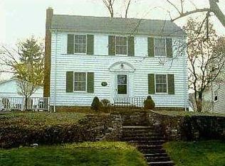 5626 Parkwood Blvd, Sylvania, OH 43560