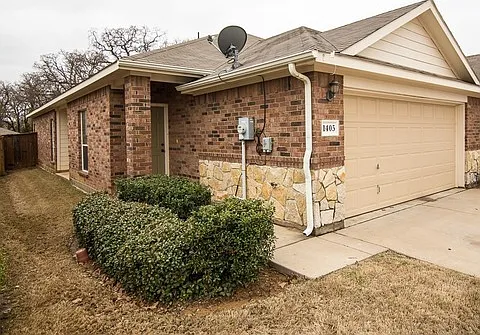 1405 Piedmont Drive — Photo 1