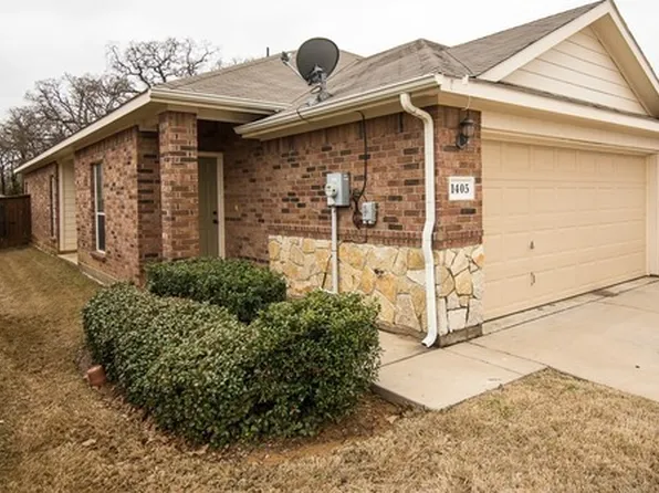 1405 Piedmont Dr, Mansfield, TX 76063