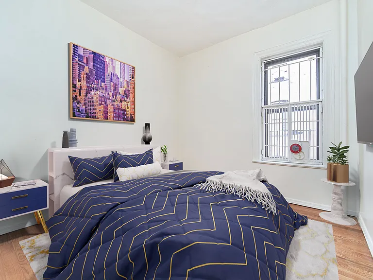 587 W 177th St #52 — Photo 3