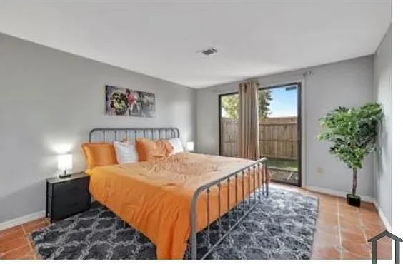 4 bed, 2662 sqft, $3,950 — Photo 4