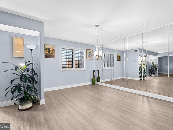 4th image of 5904 Mount Eagle Dr APT 1405
