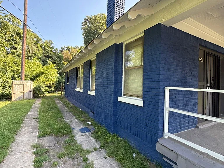 1048 E McLemore Ave — Photo 4
