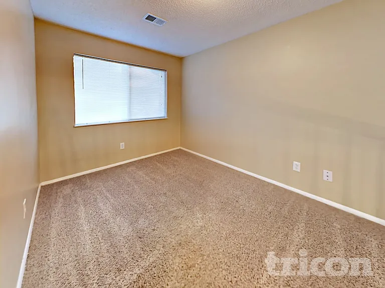 13526 Ryan Landing Dr — Photo 12