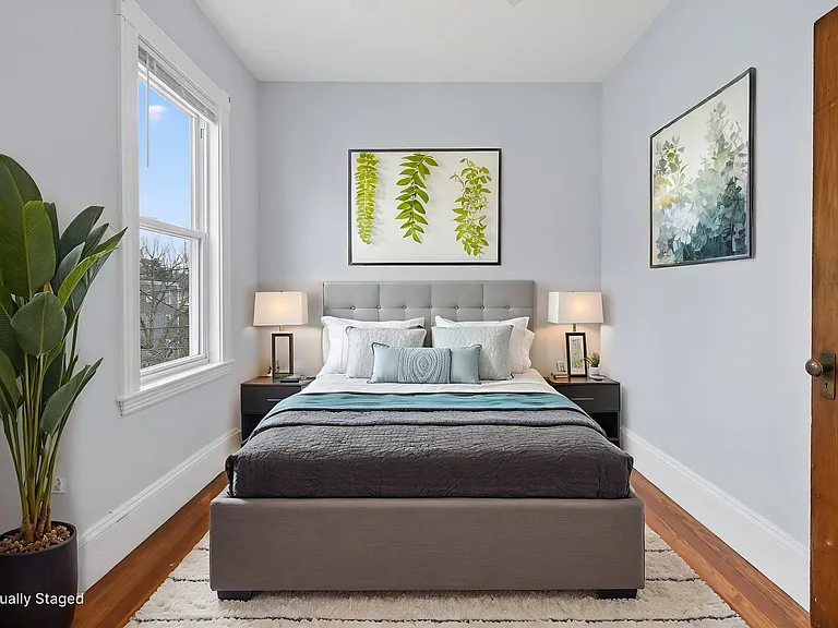 18 Gibson St #3 — Photo 11