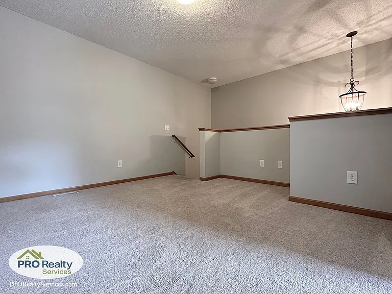17127 Polk St NW — Photo 6