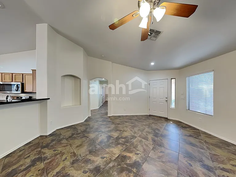 15912 W Carmen Dr — Photo 8