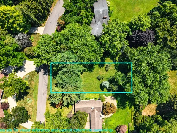 3901 Autumn Dr, Huron, OH 44839