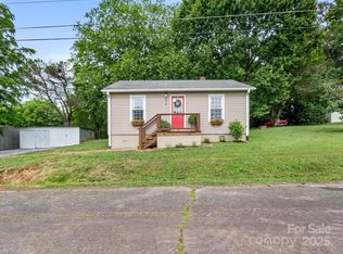 58 Poplar Dr, Marion, NC 28752