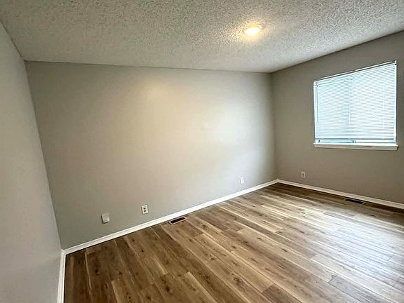 4th image of 1314 E Selma St APT 4
