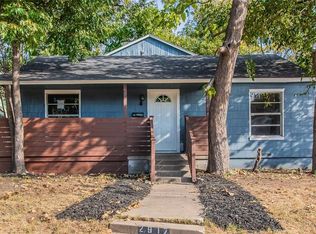 2917 Honeysuckle Ave, Fort Worth, TX 76111