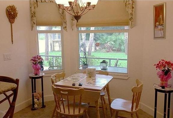 5th image of 2621 Coldwater Ln