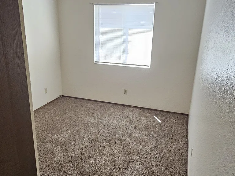 Fairway Dr — Photo 3