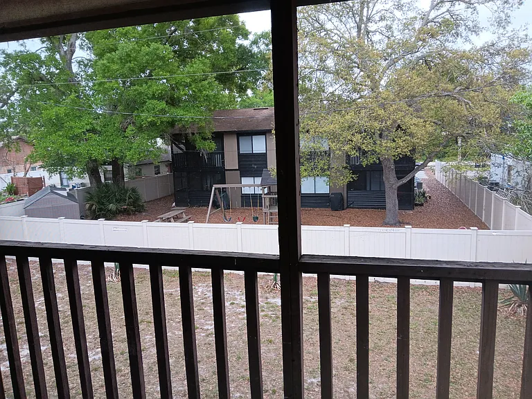 2541 S Myrtle Ave #D — Photo 35