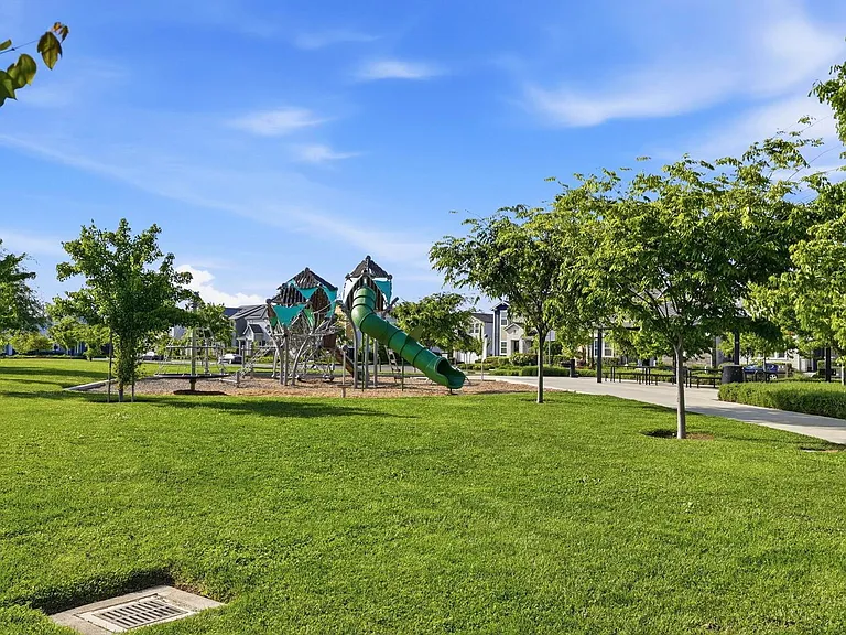 2809 Earthened Walk — Photo 43