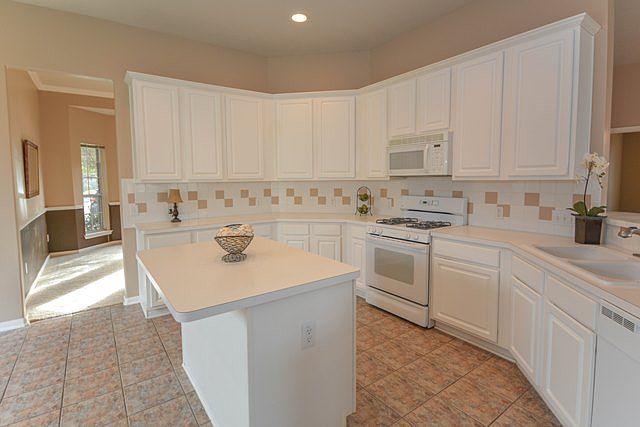 1st image of 4404 Blooming Garden Ct