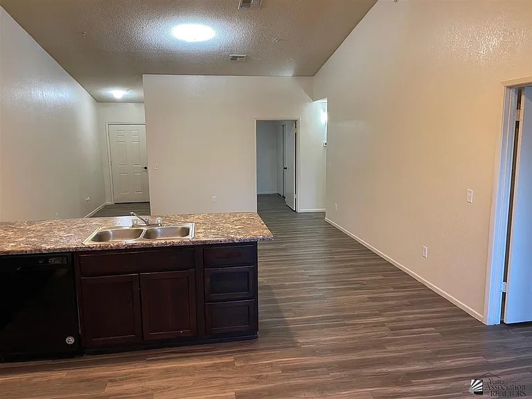 7377 E 39th Pl — Photo 8