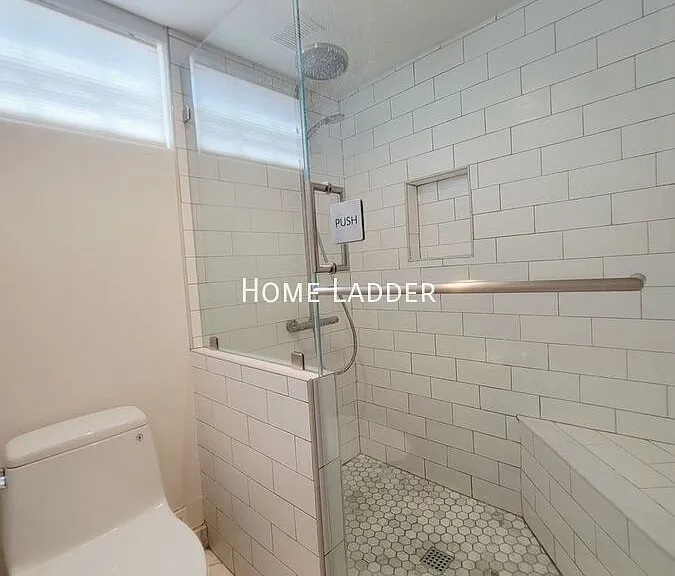 2514 N 62nd St — Photo 36