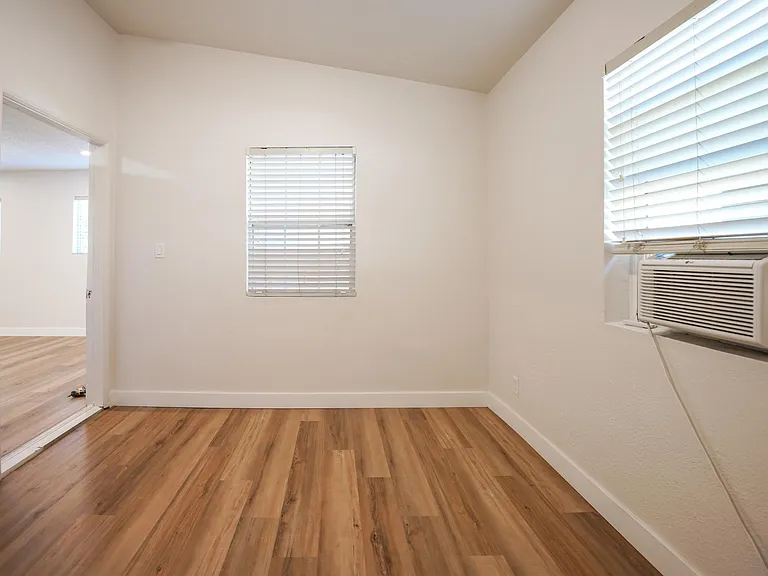 1020 W 11th St #1020 — Photo 7