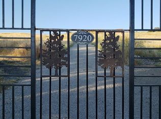 7920 Crews Rd, Gilroy, CA 95020
