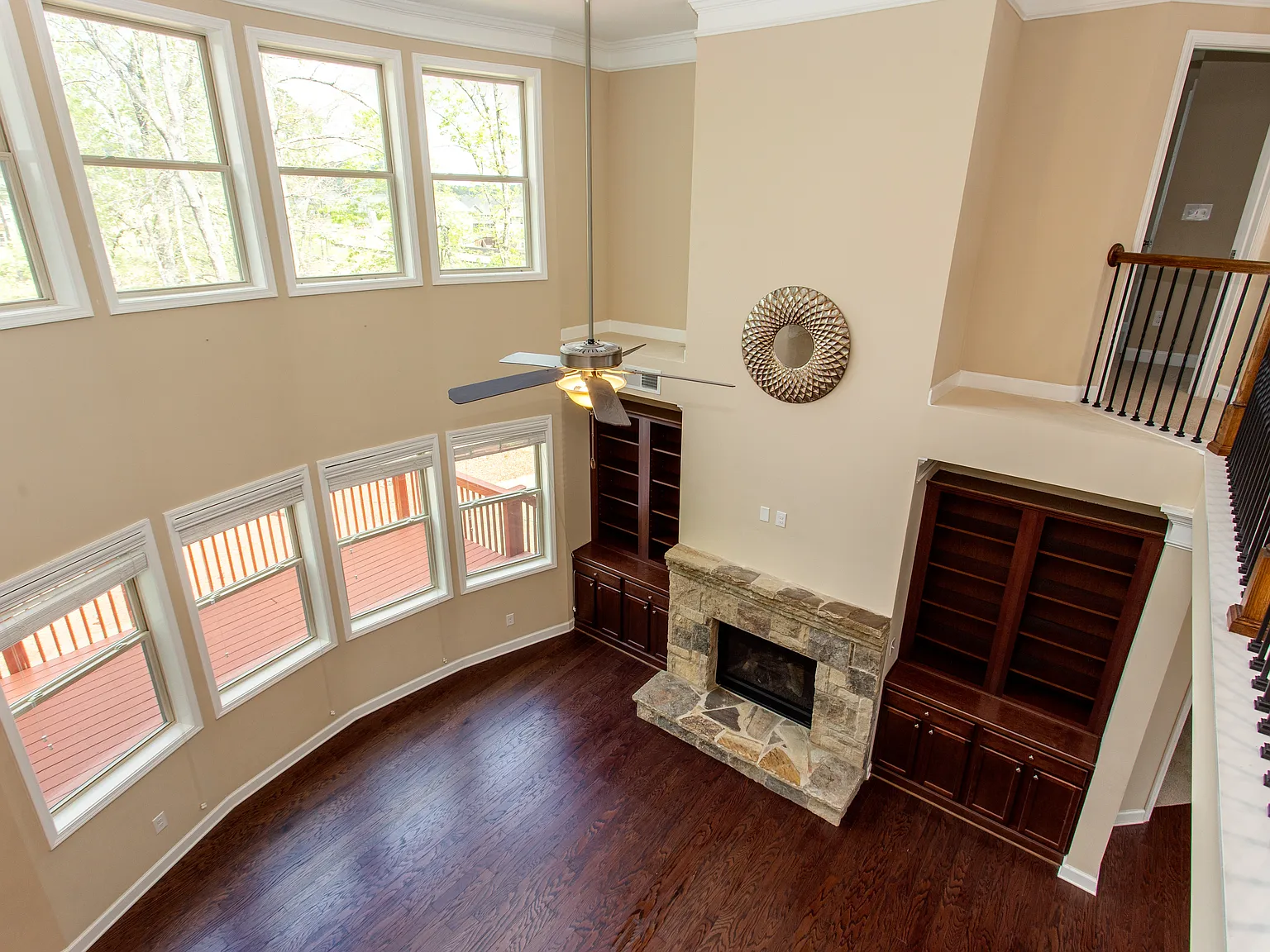 5 bed, 3604 sqft, $4,200 — Photo 2