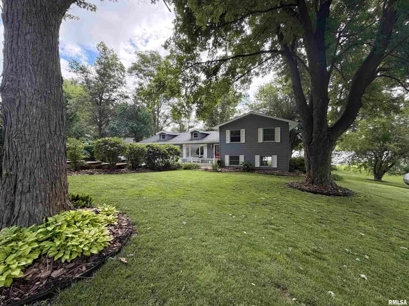 495 Kramer Rd, Avon, IL 61415