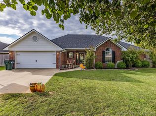 165 Summit Cir, Durant, OK 74701