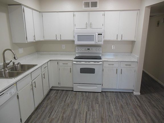 5th image of 245 N 56th St #208