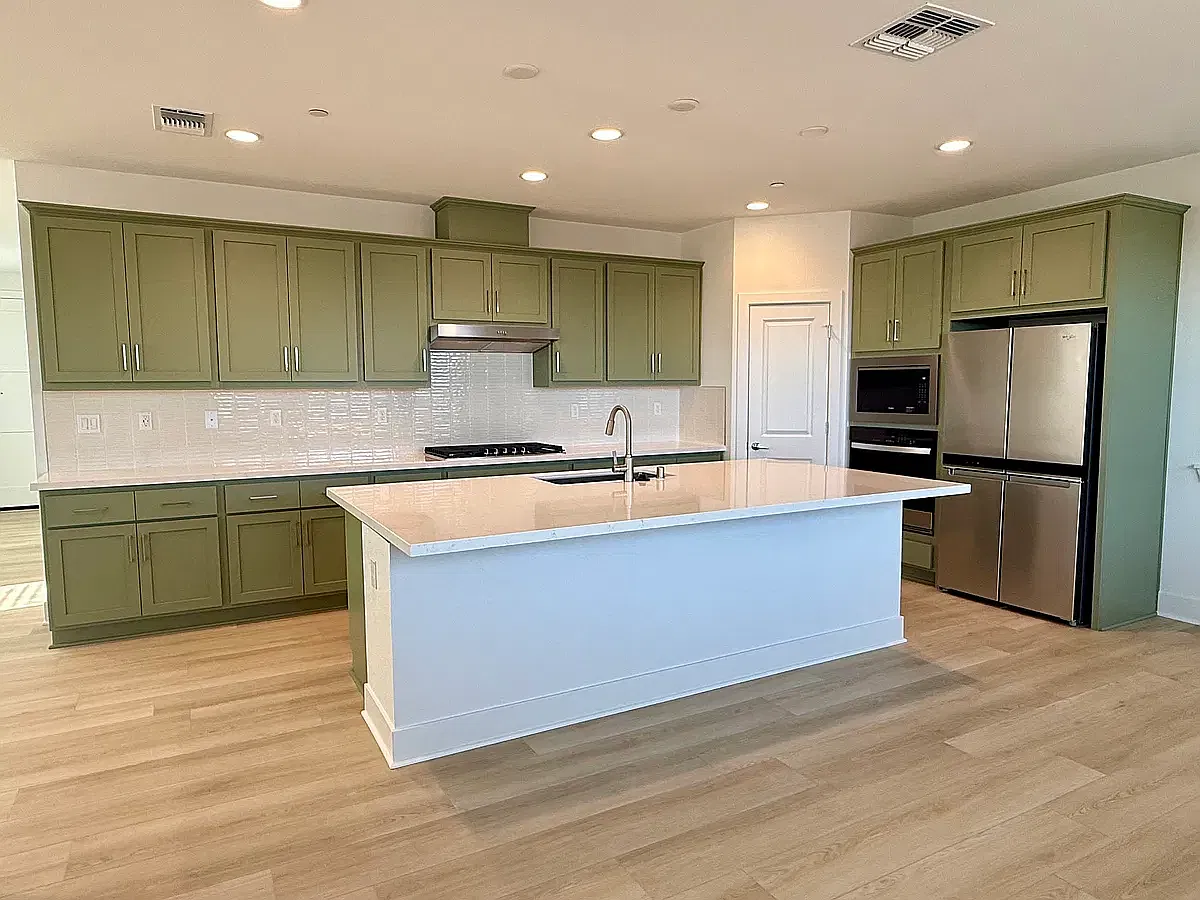 5 bed, 4.5 bath, 2664 sqft, $3,500 — Photo 3