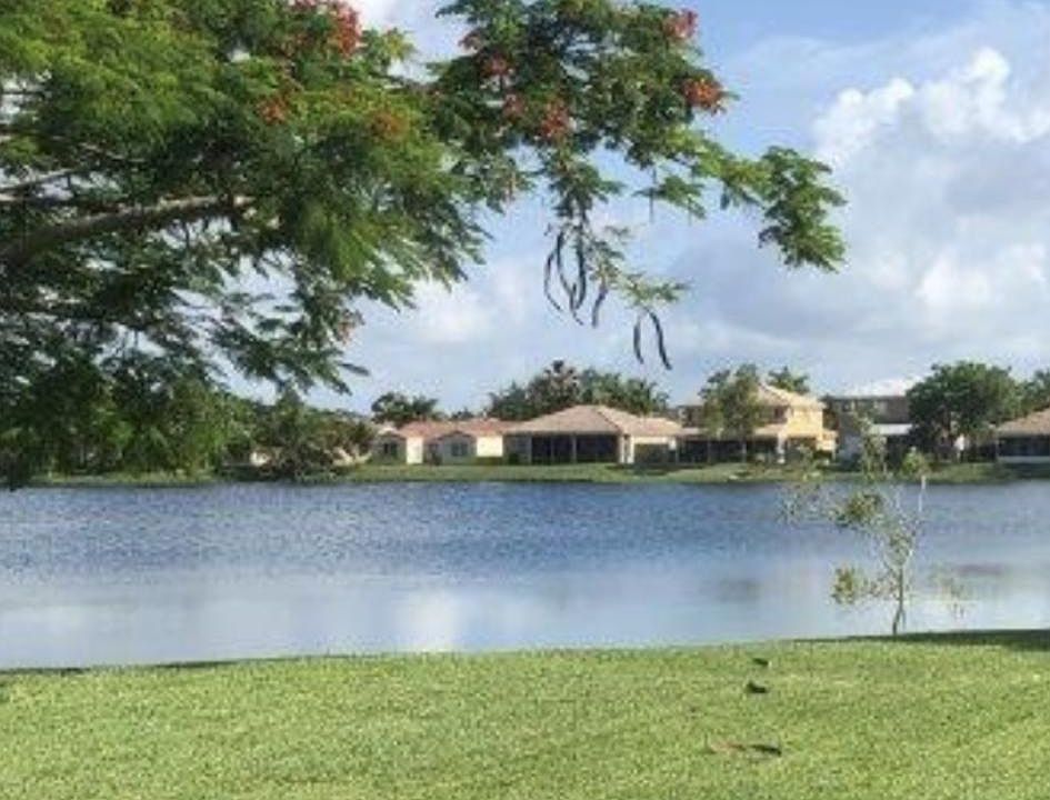 You Balcony/Living room /Bedroom View!Small boats allowed.Float on your crystal clear lake.Put canoe or paddle boat there on the beach for the kids!