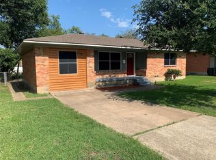 1715 Buena Vista St, Mesquite, TX 75149