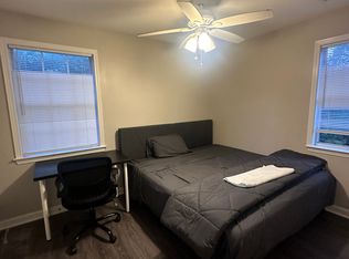 2365 N Circle Dr NW ROOM 2, Atlanta, GA 30318